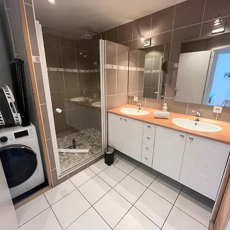 Bocage - Parking, Balcony, Close To Apartment Annecy
